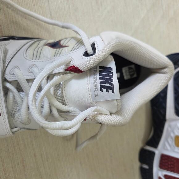 Nike Trainer 1 Sneakers Men's Size 9.5, lace up - Picture 8 of 8